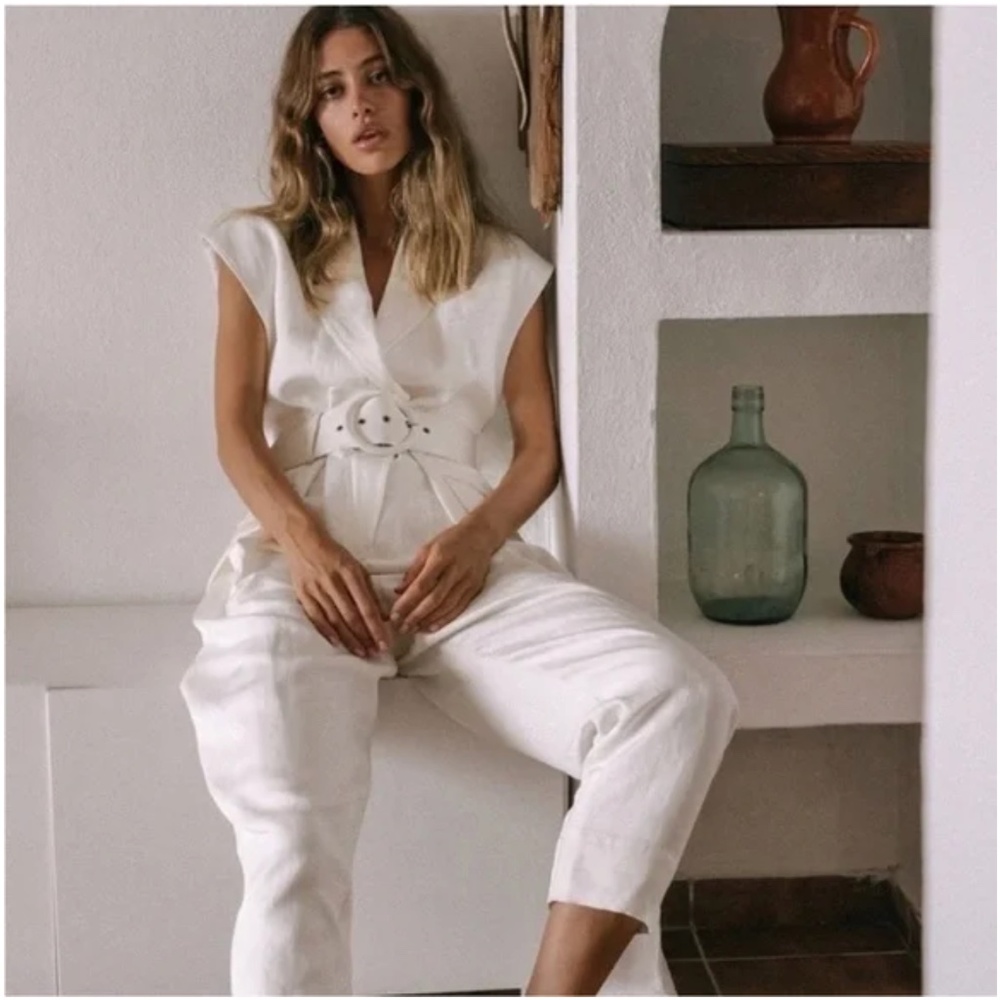NWT Shona Joy Bonita Belted Jumpsuit White Size 2